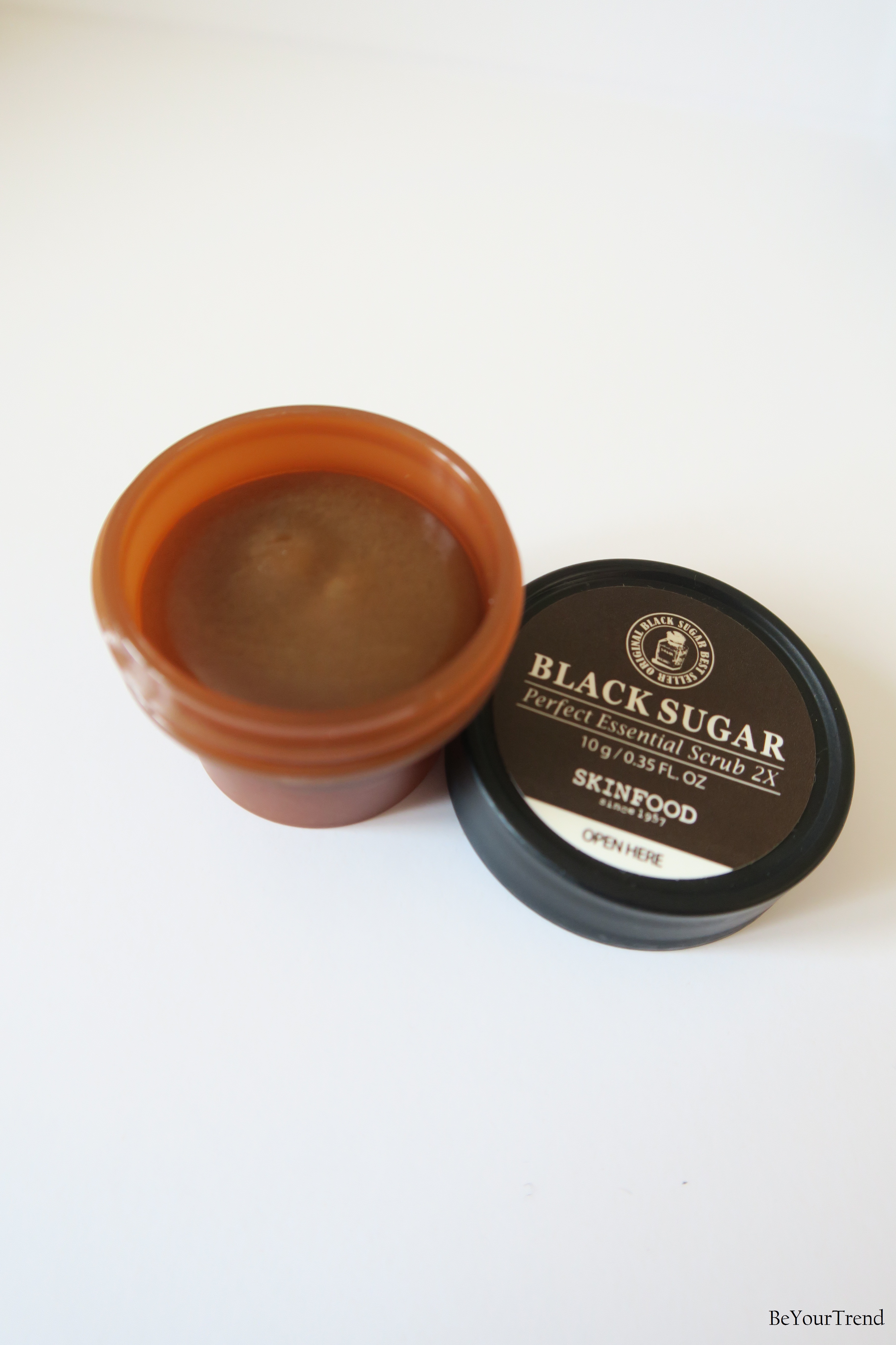 Black Sugar Kpop box BeYourTrend.JPG